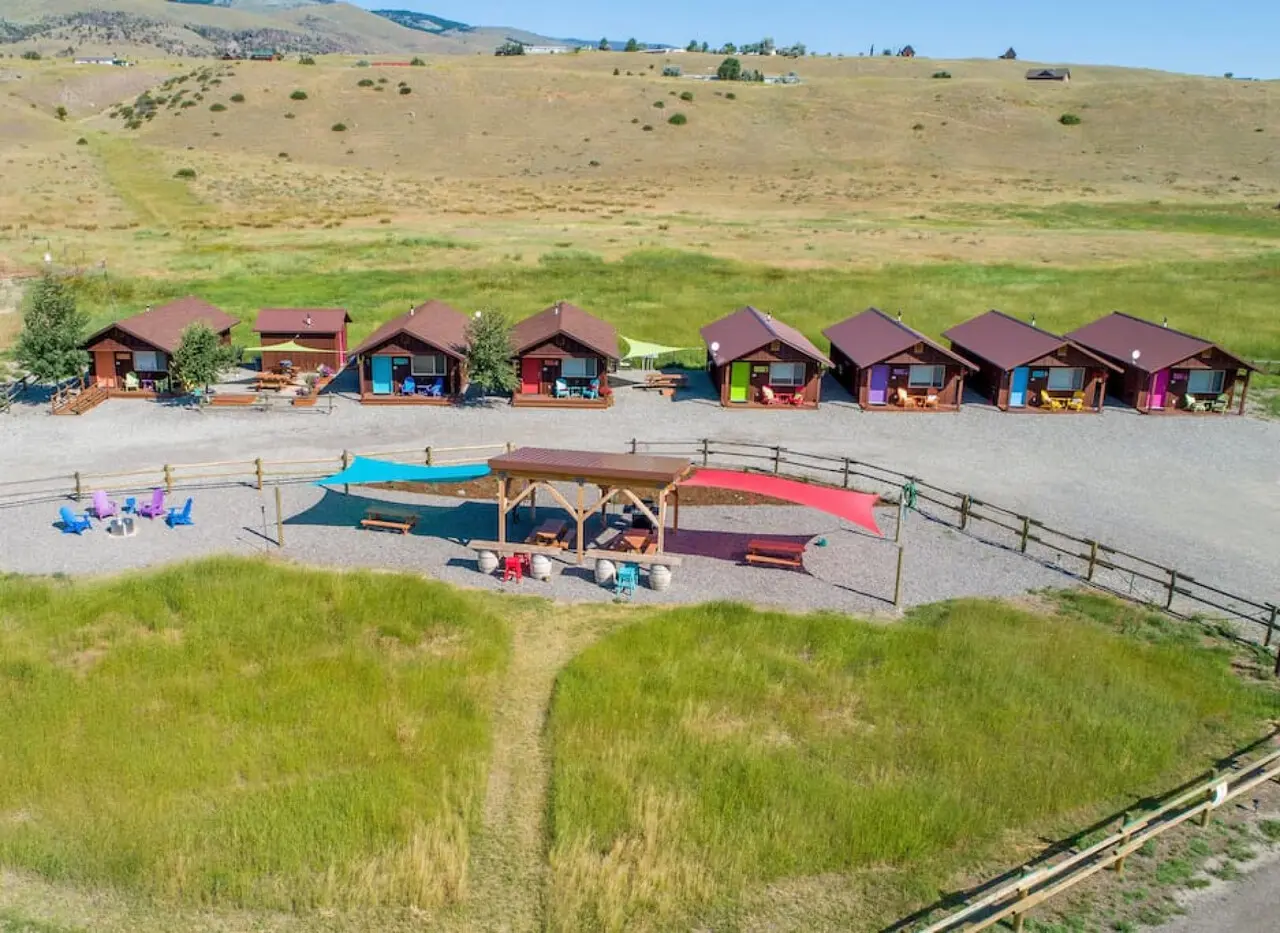 cabin rentals near yellowstone